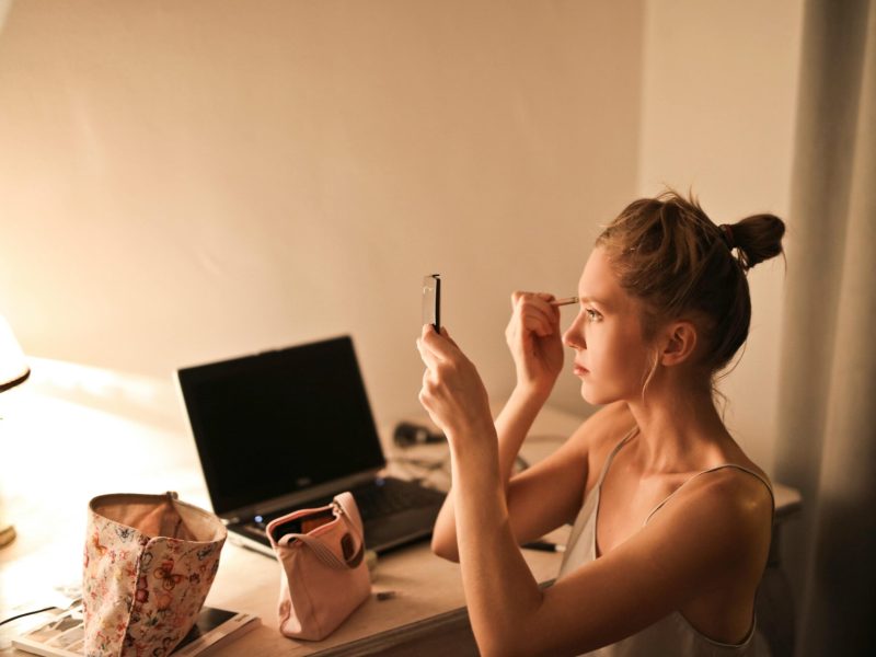 pexels-adrienn-638530-1523528