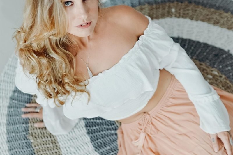 woman-7807383_1280